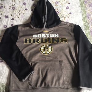 Boston Bruins sweatshirt